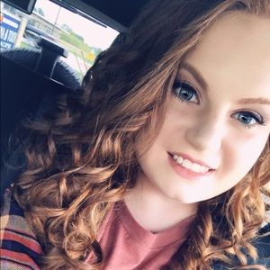 Meet your Posher, Lydia